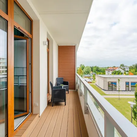 Apartment Liliowy 61e Basen By &